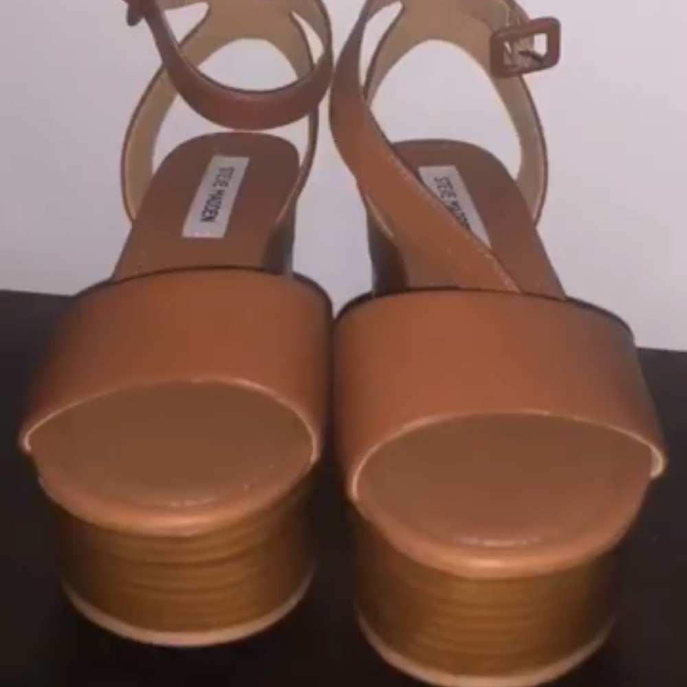 Steve Madden Zilya Wedge Sandal unworn